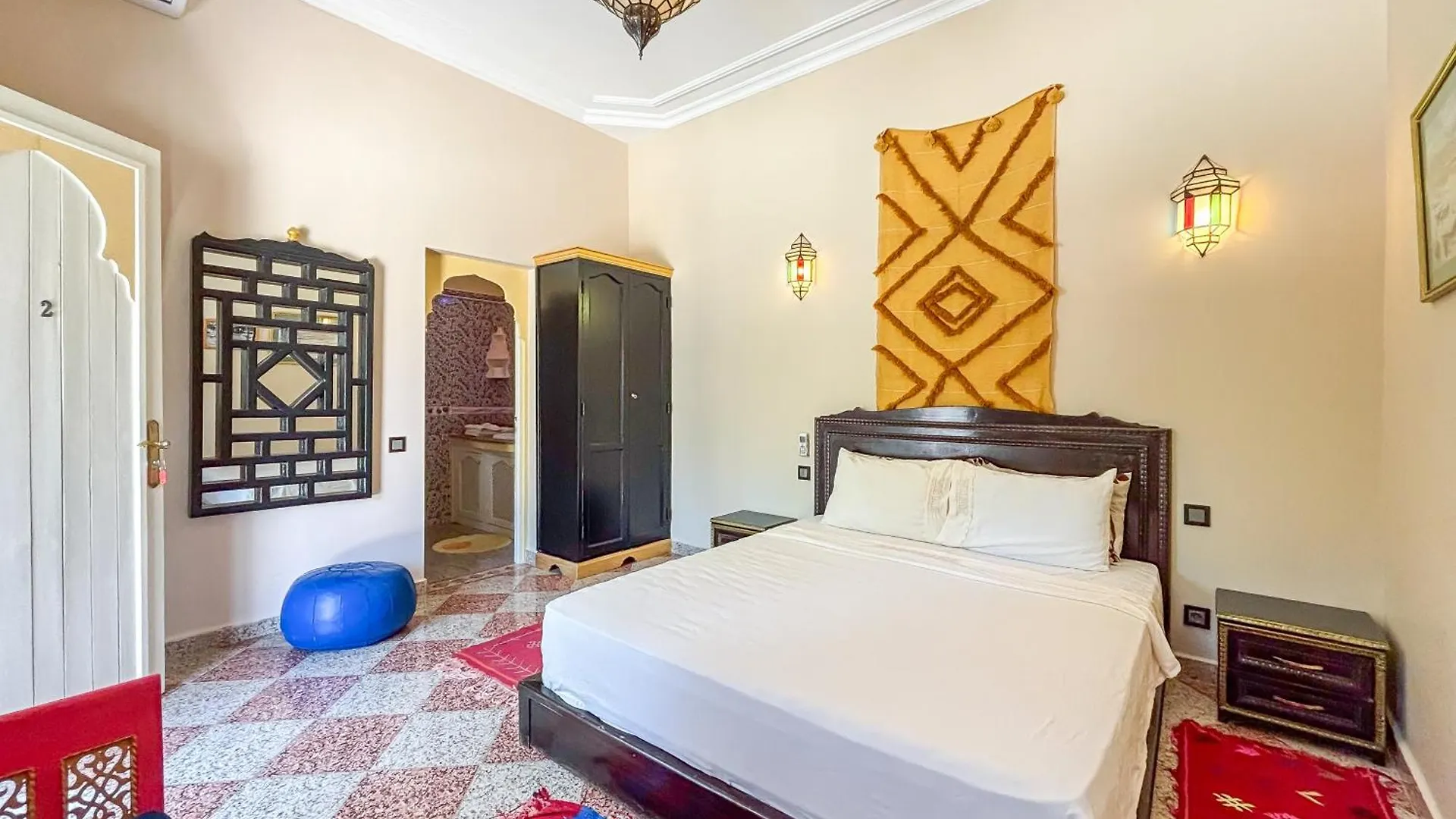 Le Bleu House Bed and Breakfast Sidi Abdallah Ghiat Bed & Breakfast